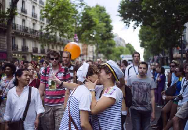 « Quand on voit la Gay Pride, on se dit tant mieux qu’ils n’élèvent pas d’enfant ! », estiment des militants UMP