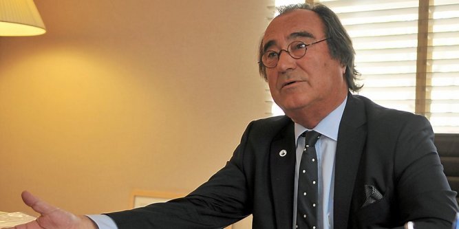 « Gays Femelles » : Le Dr François Commeinhes, Député Maire de Sète, sanctionné en Appel !