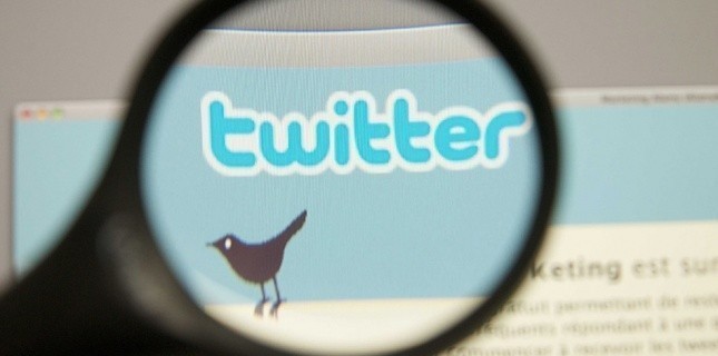 Najat Vallaud-Belkacem en appelle "au sens des responsabilités" de Twitter face à la prolifération des messages de haine. 
