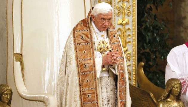Benoît XVI : un pape qui aura prôné la tolérance et l'homophobie