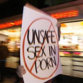 Californie Un producteur de porno poursuivi à Los Angeles pour non-port de préservatif