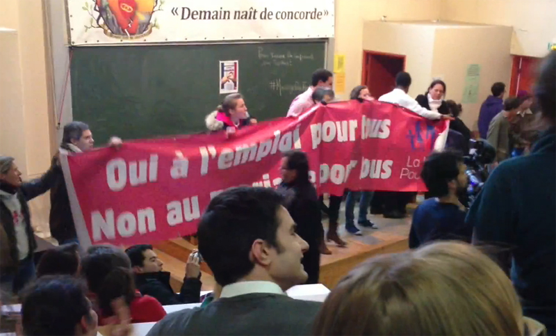 VIDEO. Mariage gay: le rapporteur PS du texte viré d'un débat par des manifestants !