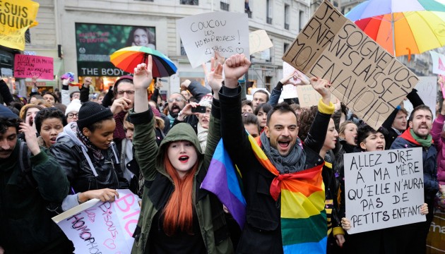 Mariage gay : de Frigide Barjot au "cassage de pédé", ces débats étaient trop violents