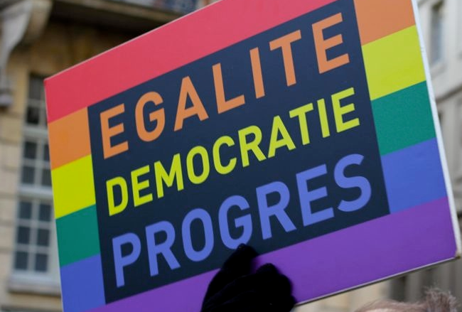 Calendrier : La loi sur le mariage homo pourra entrer en vigueur au plus tard dans un mois