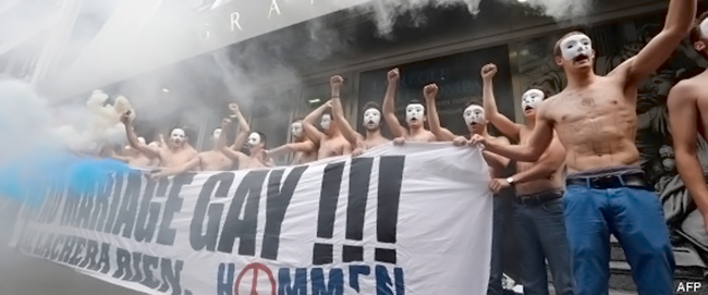 Francs-maçons: des opposants au mariage gay manifestent devant le Grand Orient de France‎ 