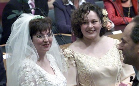 Mariage pour tous : Anne-Marie et Helene, les premières mariées néerlandaises