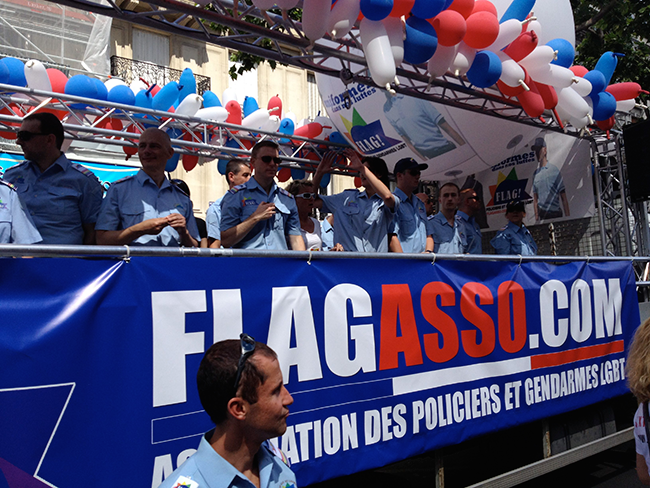 FRANCE - Homophobie au sein de la haute hiérarchie militaire : l'association Flag ! écrit au Ministre de la Défense