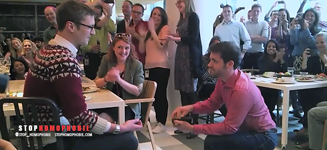 #Vidéo Fête des amoureux : Une demande "surprise" en mariage dans les bureaux de Google