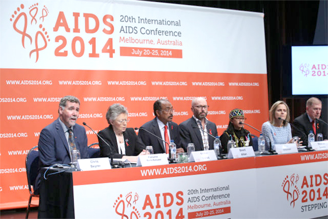 Sida/VIH : la colère des chercheurs et activistes contre les lois homophobes