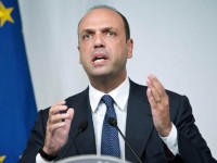 Italie : Le ministre de l'Intérieur veut annuler les transcriptions des mariages des couples homosexuels