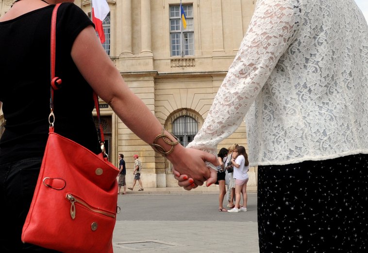 Marseille : Plainte pour discrimination après l'annulation du mariage d'un couple lesbien