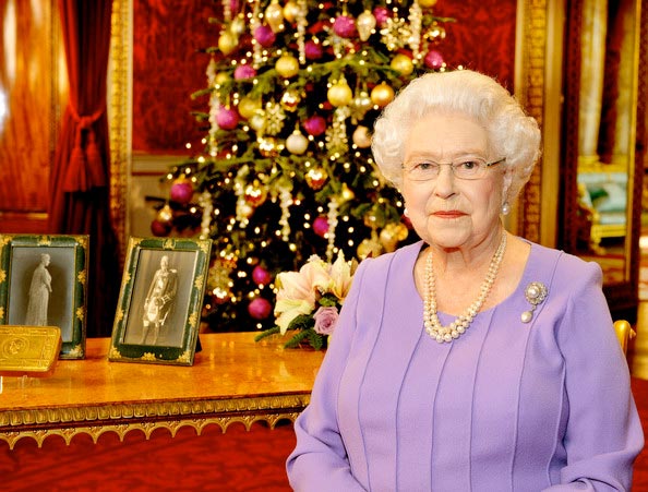 Membres et Officiers de l'Empire : Pour la nouvelle année 2015, la reine Elisa­beth II honore quatre militants LGBT