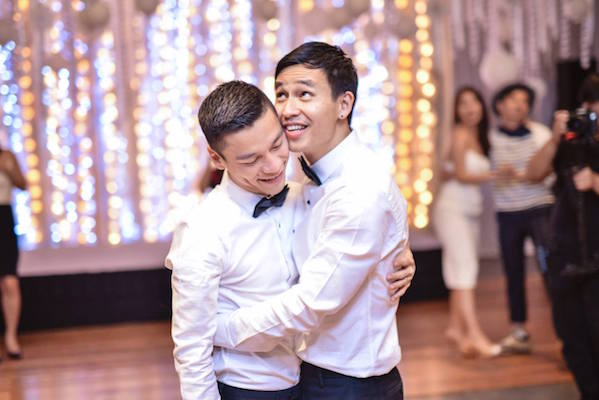 Photos. Le Vietnam célèbre avec glamour son premier "mariage gay"