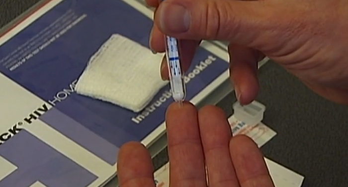 VIH : Un kit permettant de tester soi-même sa séropositivité bientôt vendu en pharmacie