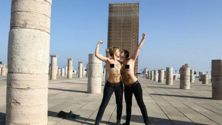 « In gay we trust » : Les militantes françaises des Femen arrêtées à Rabat ont été expulsées du Maroc