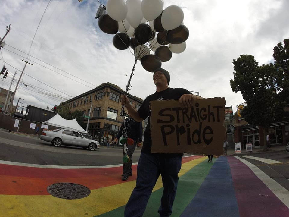 États-Unis : Contre le mariage pour tous, il s'organise une "Hétéro Pride" mais défile seul !