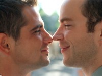 Suisse : Un projet de naturalisation facilitée pour les partenaires homosexuels enregistrés