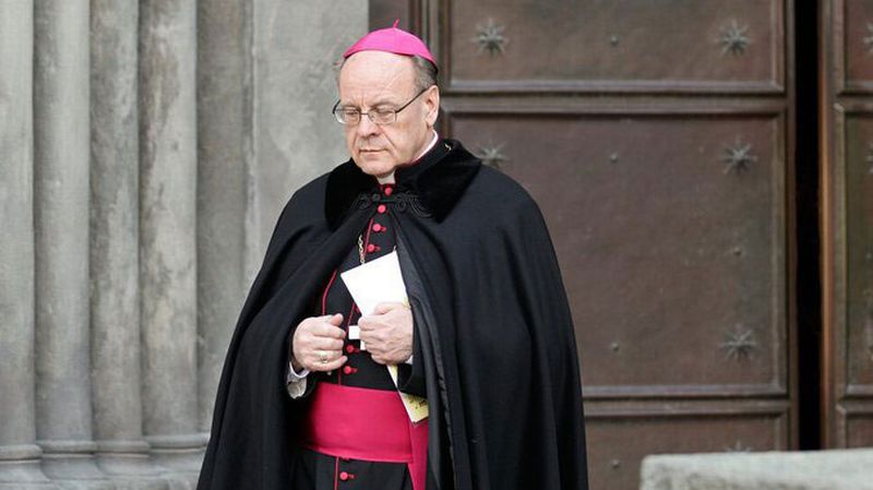 Homophobie : Mgr Vitus Huonder, évêque de Coire menacé de 3 ans de prison