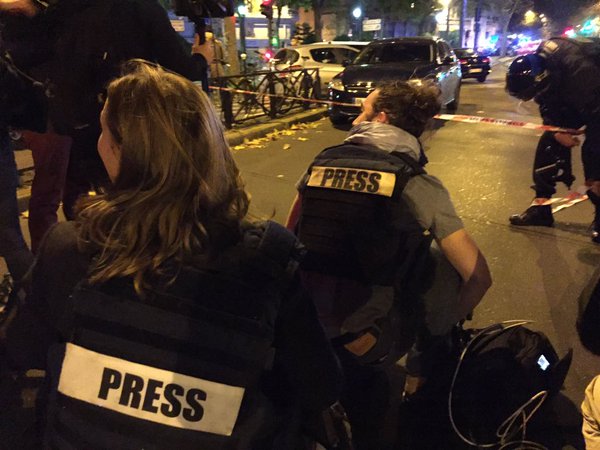 Attentats : Plusieurs fusillades et explosions à Paris, l'état d'urgence décrété