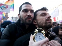 « Unions civiles » entre conjoints de même sexe : « La société italienne est prête » mais le débat s’annonce houleux ! (VIDEOS)