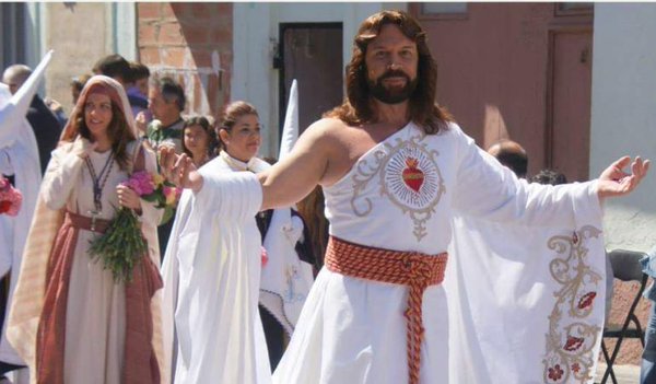 Espagne : Jugé « trop maniéré » pour interpréter le rôle de Jésus dans la parade de Pâques à Valence