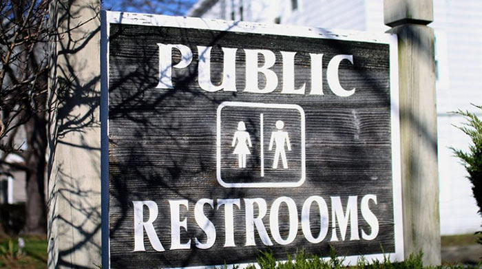 Discrimination : Les personnes trans privées de toilettes conformes à leur genre en Caroline du Nord