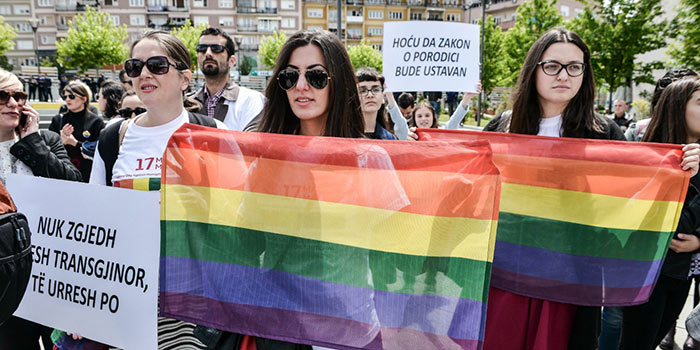 Le Kosovo accueille la première « Pride » de son histoire à l'occasion de la journée mondiale de lutte contre les LGBT-phobies