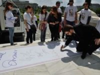 Roumanie : « 3 millions de signatures » et une proposition d'amendement constitutionnel contre le « mariage gay »