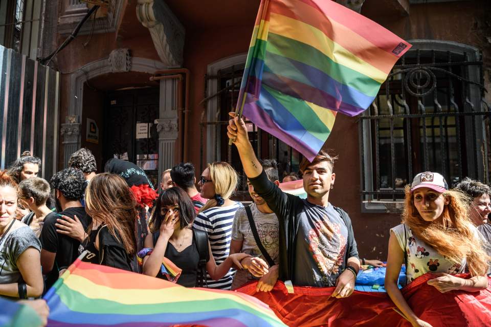 Turquie : Trois membres supposés de l'EI arrêtés après un complot déjoué lors de la « Trans pride »