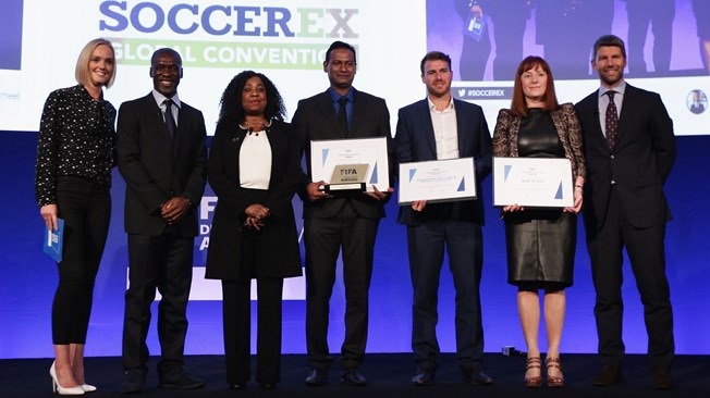 Football : l'association indienne « Slum Soccer », lauréate du premier Prix FIFA pour la Diversité