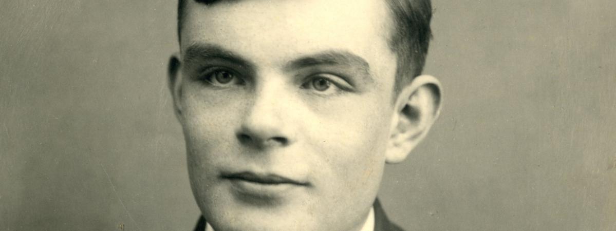 Royaume-Uni : une loi « Alan Turing » pour gracier les hommes condamnés pour homosexualité
