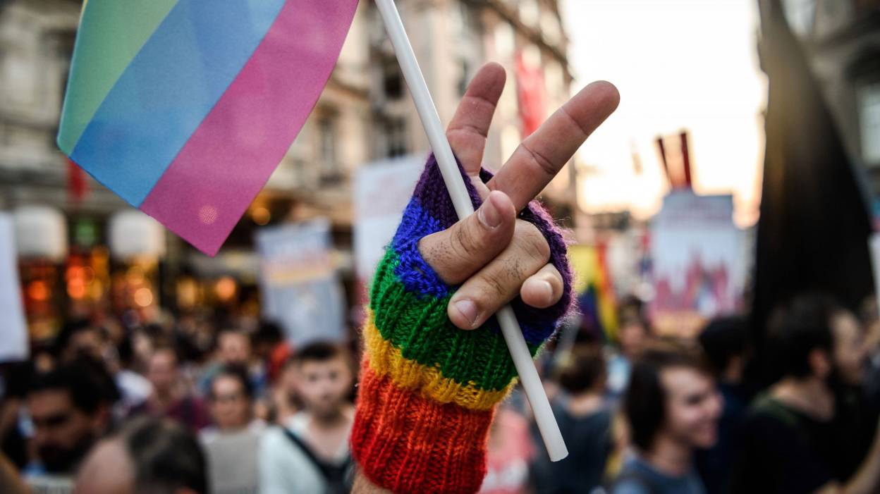 Belgique : Le secrétaire d'Etat à l'Asile et à la Migration hostile à des centres d'accueil réservés aux LGBT