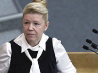 Violences domestiques : la Russie vote la dépénalisation sous l'impulsion de la députée à l’origine de la loi anti-gay