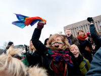 Mariage pour tous : Deux ans après son adoption en Finlande, le Parlement entérine le texte