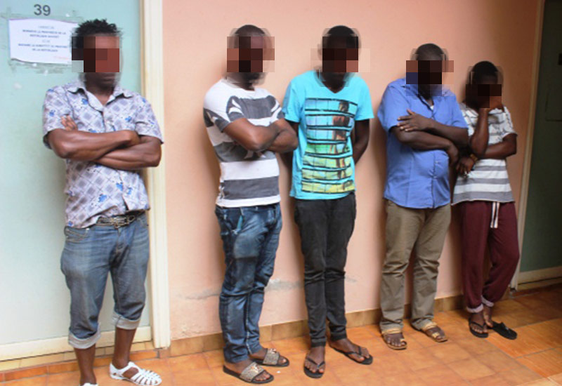 Six hommes, dont un adolescent de 15 ans, interpellés au Gabon pour « actes » d’homosexualité