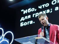 En Russie, thérapeutes et religieux proposent prières et hypnose pour « soigner » les homosexuels