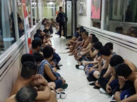 Indonésie : Plus d'une centaine d'arrestations à Jakarta pour participation présumée à une « fête gay »