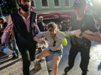 Gaz lacrymo et balles en caoutchouc pour disperser la Pride d'Istanbul : Plus d'une vingtaine d'arrestations (VIDEOS)