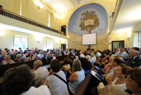 Italie : Le Synode des Églises vaudoises et méthodistes approuve la possibilité de bénir des couples homosexuels