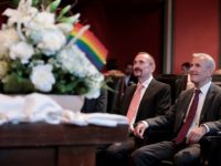Bodo Mende et Karl Kreile, les premiers gays à se marier à Berlin : « nous sommes à présent un couple comme un autre »