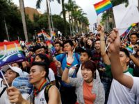Taipei célèbre sa 15ème Pride, en attendant la légalisation du mariage pour tous, décidée par la Cour constitutionnelle (VIDEOS)