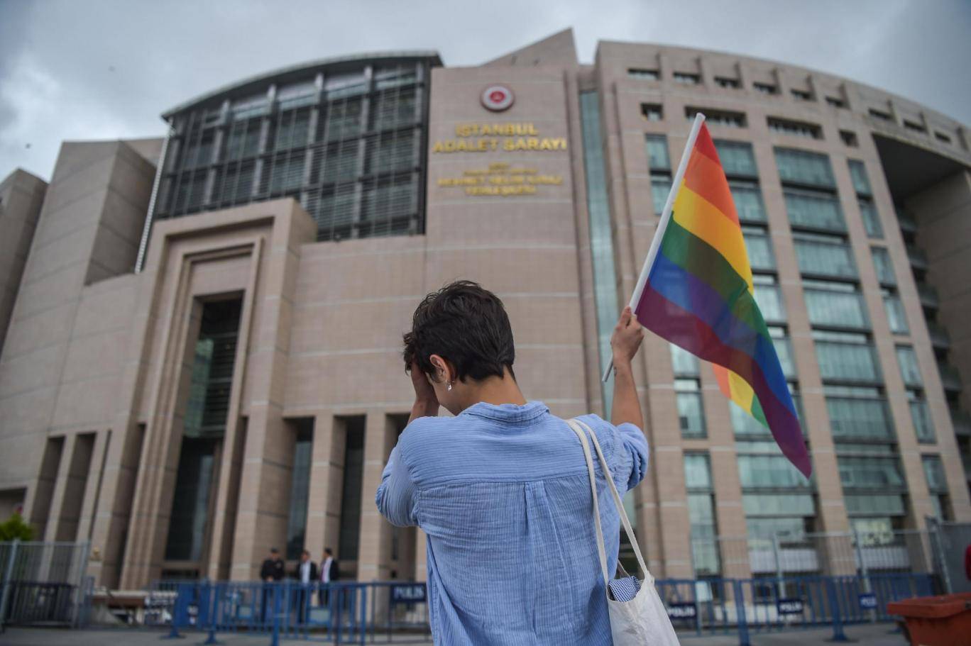 Turquie : Le gouverneur d’Ankara interdit les rassemblements culturels LGBTI afin de préserver « l'ordre public »