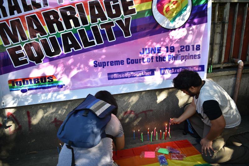 Première historique : La Cour suprême des Philippines se penche sur la légalisation du mariage pour tous
