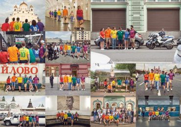 CDM2018 : Ils pavoisent dans les rues de Moscou, reproduisant le drapeau arc-en-ciel avec leurs maillots de football (VIDEO)