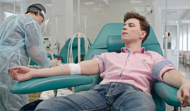 Au Danemark, les hommes homosexuels et bisexuels pourront donner leur sang après 4 mois d'abstinence