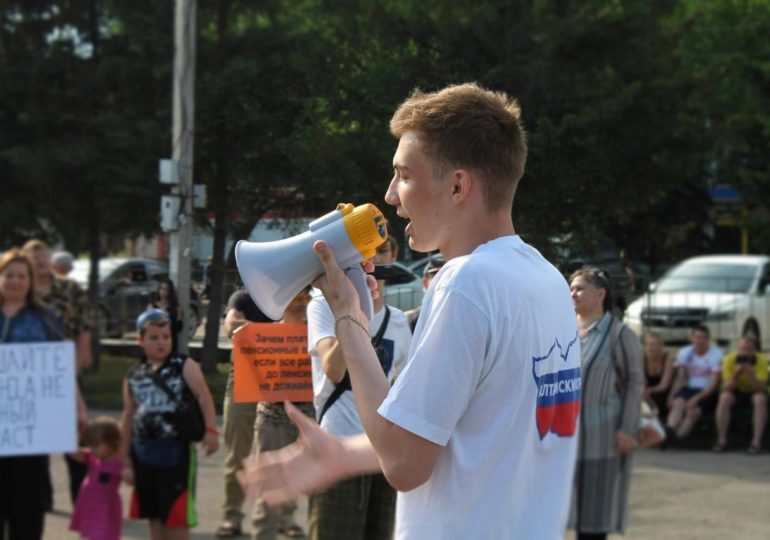 En Russie, Maxim Neverov, 16 ans, condamné pour « propagande homosexuelle » devant des mineurs