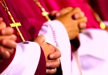 Le pape François s'inquiète d'une « mode » de l'homosexualité et appelle l'Eglise à la vigilance