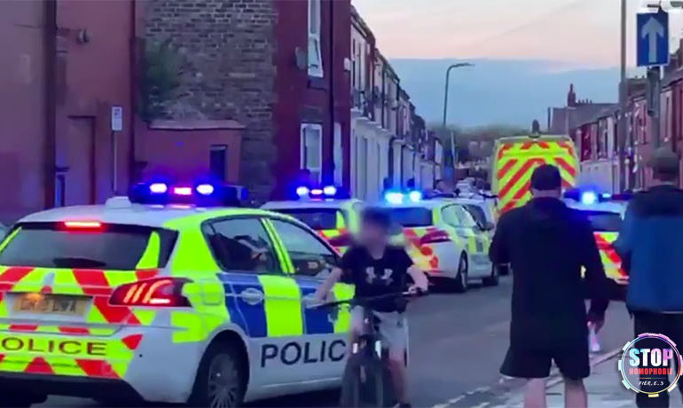 Liverpool : Un garçon de 12 ans appréhendé après l'agression d'un couple gay au couteau