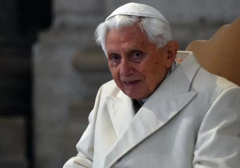 Selon le pape émérite Benoît XVI, le « mariage homo » serait l’œuvre de  l'« antéchrist »