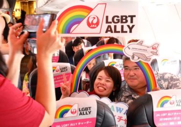 Plus de « mesdames et messieurs », Japan Airlines adopte la neutralité de genre pour saluer ses passagers